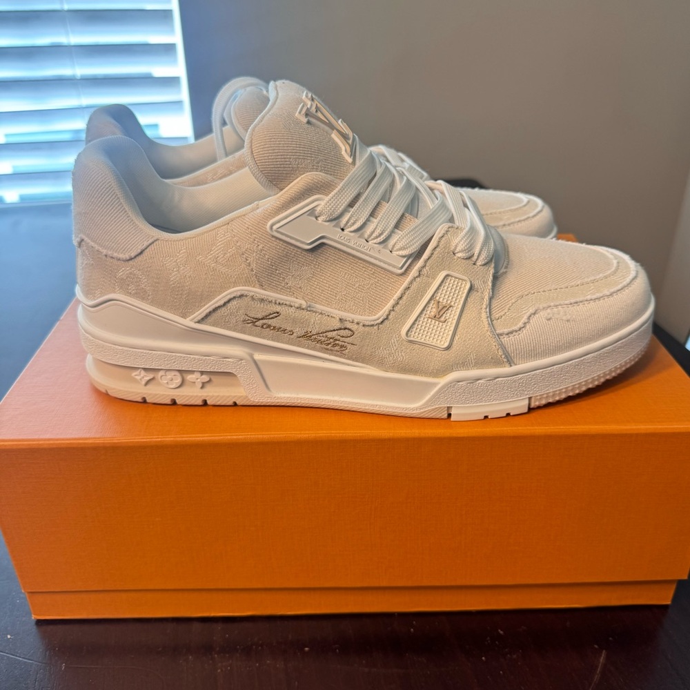 Louis Vuitton Cream/White Monogram Low-Top Sneakers - Picture 2 of 6